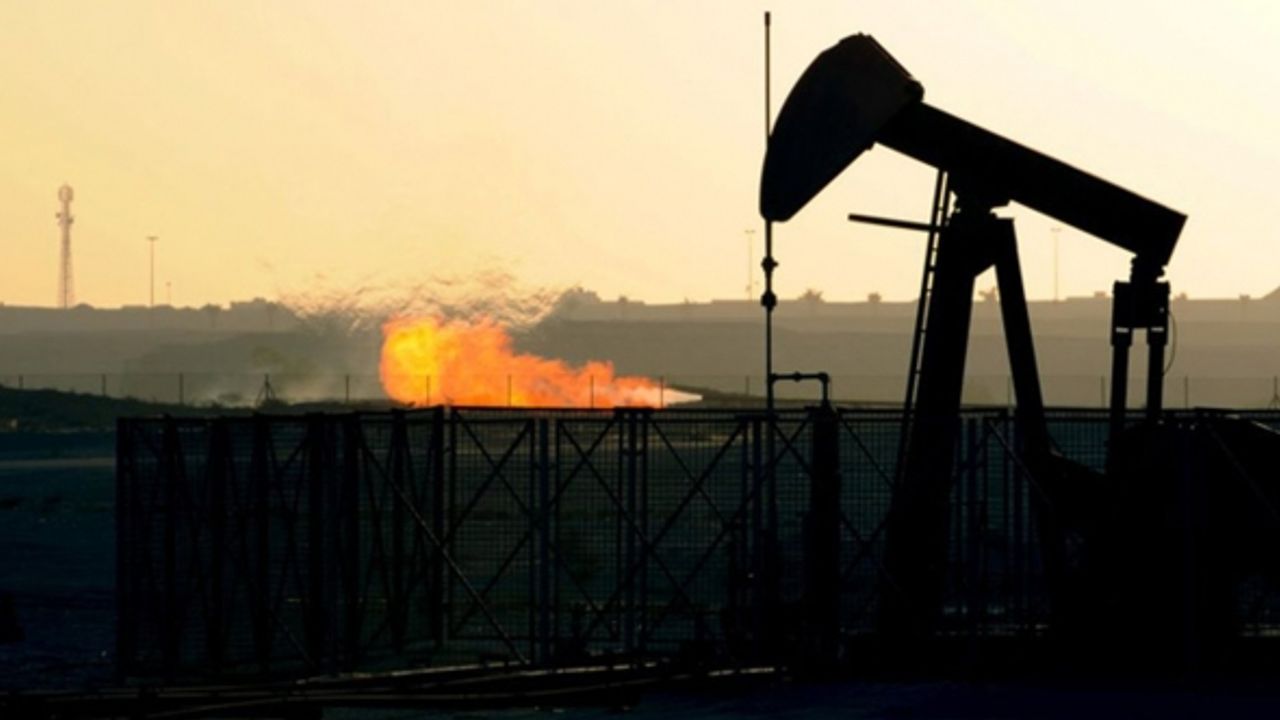 Brent petrolün varil fiyatı 76,41 dolar