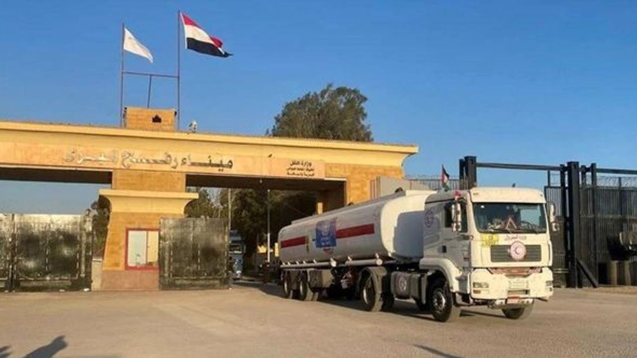 İsrail, Refah Sınır Kapısı'ndan Gazze'ye yardım girişini engelledi
