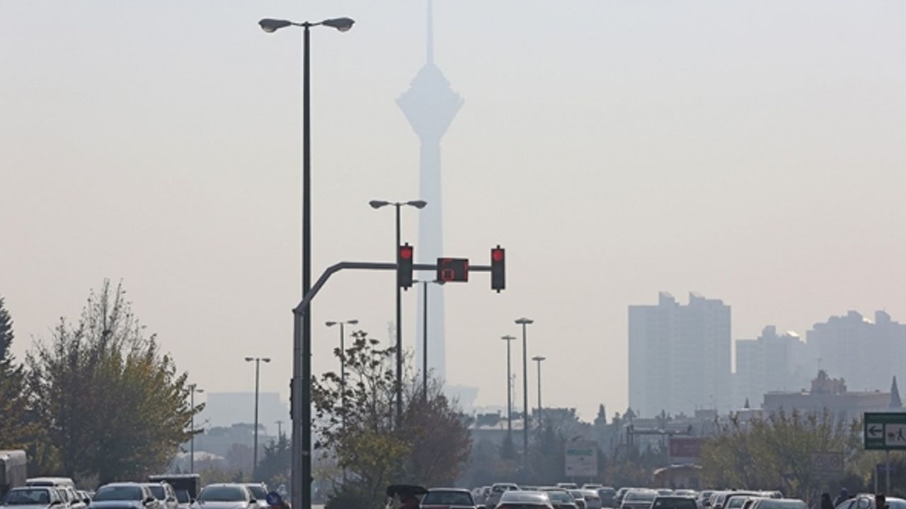 Tahran’da hava kirliliği "kırmızı alarm" seviyesinde