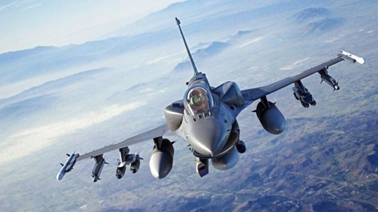 ABD'ye ait F-16 uçağı düştü