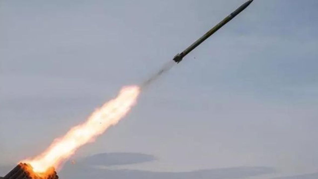 Ukrayna, Kırım'a güdümlü füzelerle saldırdı