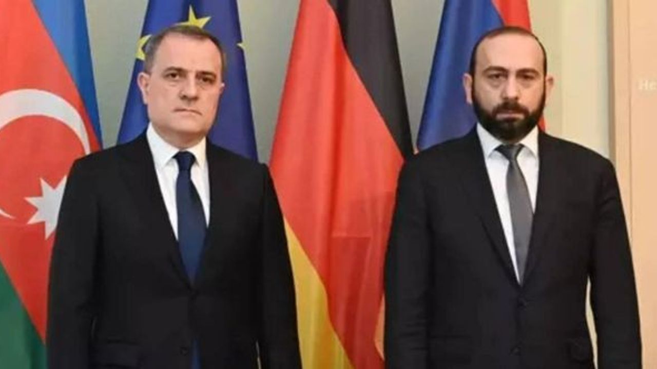 Azerbaycan ve Ermenistan Dışişleri Bakanları, barış anlaşması için görüştü