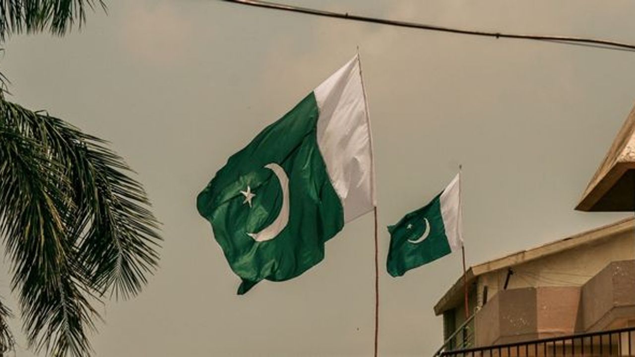 Pakistan'da bir ilk-Bir kadın eyalet başbakanı seçildi