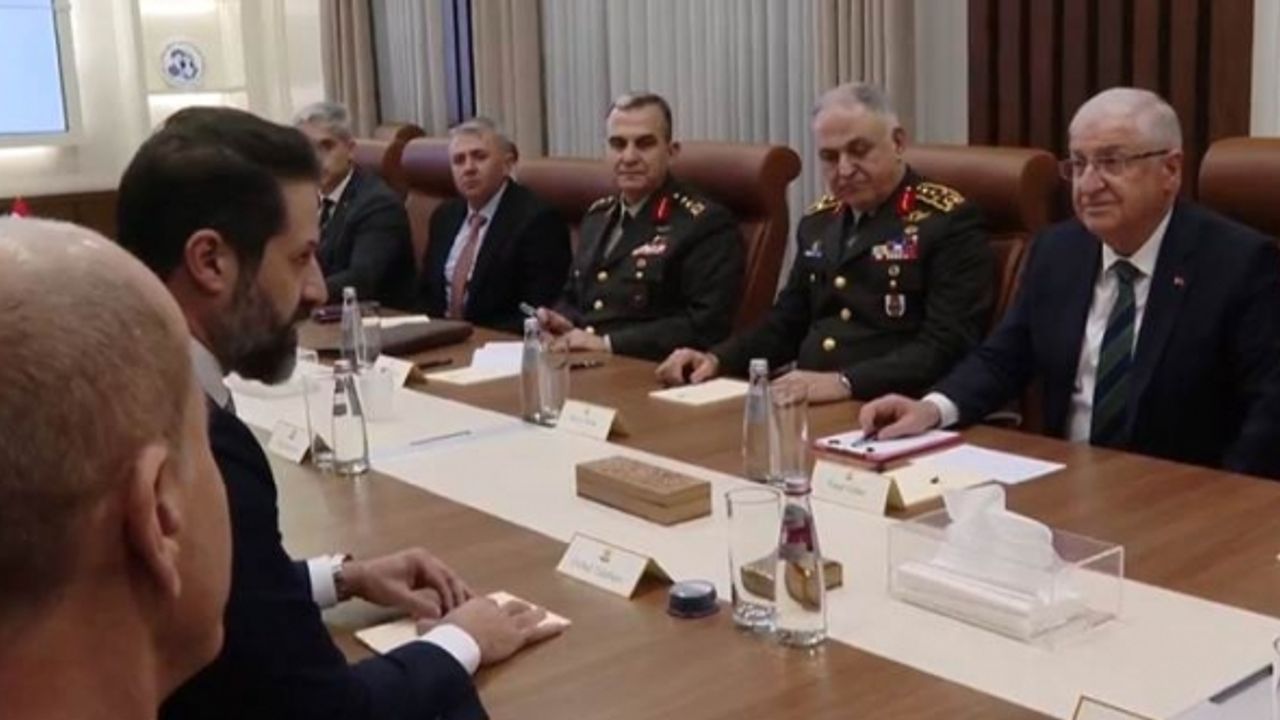 Talabani'den Bakan Güler'e Süleymaniye Havalimanı sorununu çözme talebi