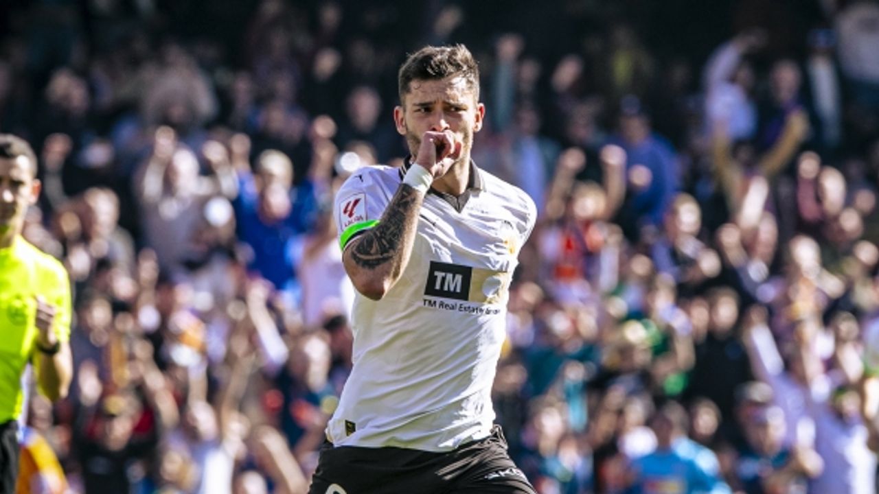 Valencia ilk yarıdaki golleriyle galip geldi