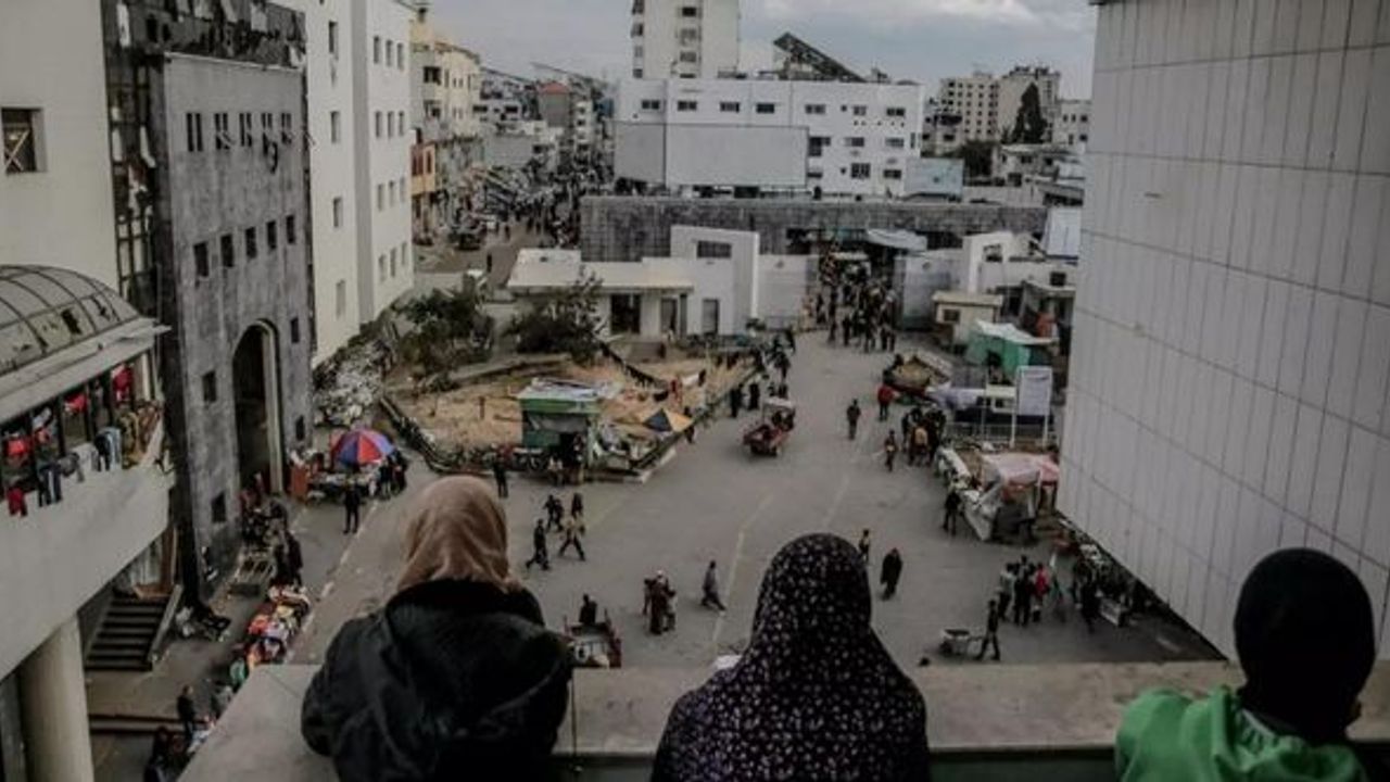 İsrail ordusu, yeniden Gazze'deki hastaneleri kuşattı