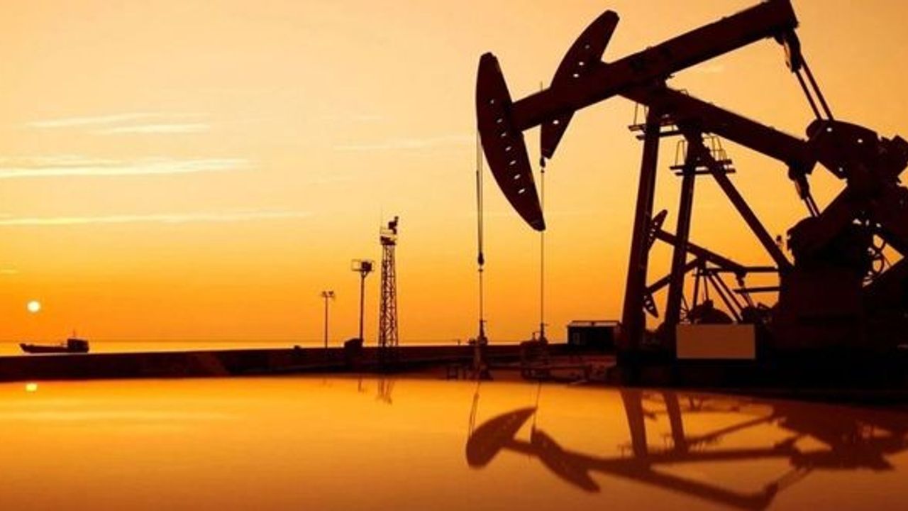 Brent petrolün varil fiyatı 83,17 dolar