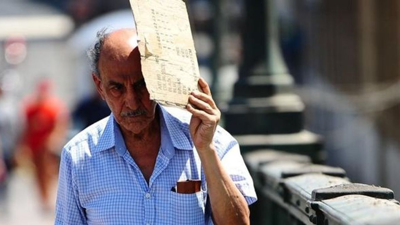 Resmi kurumlarda mesai saati değiştirildi