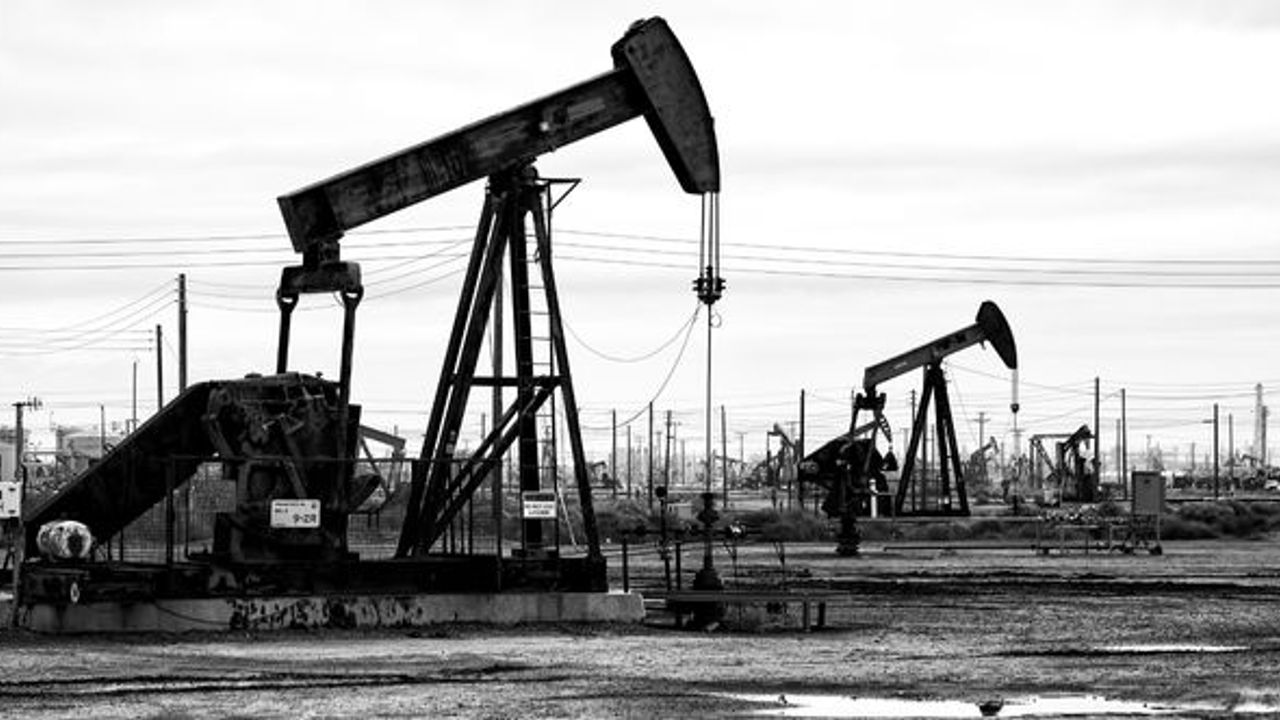 Brent petrolün varil fiyatı 84,69 dolar