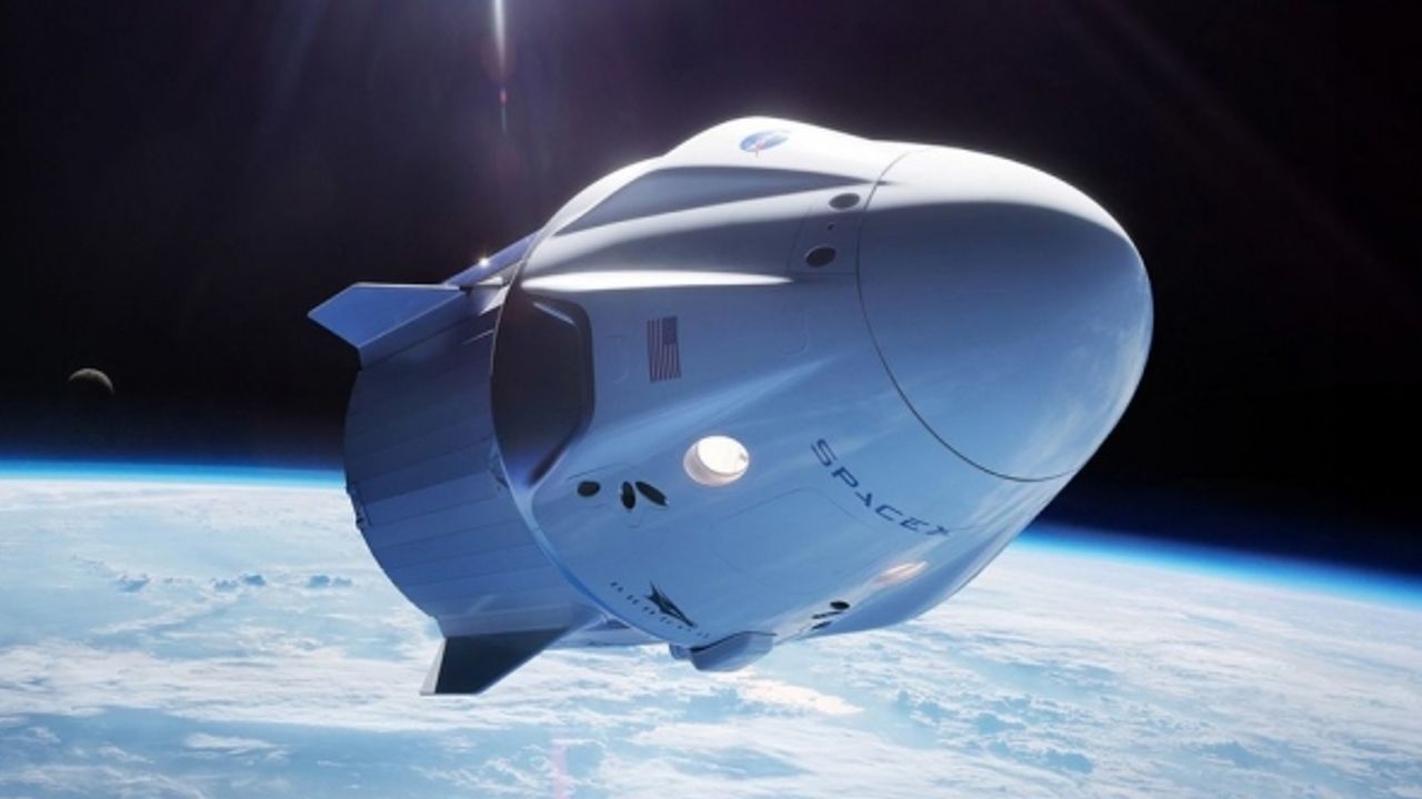 Uzayda mahsur kalan astronotları Musk'ın şirketi kurtaracak
