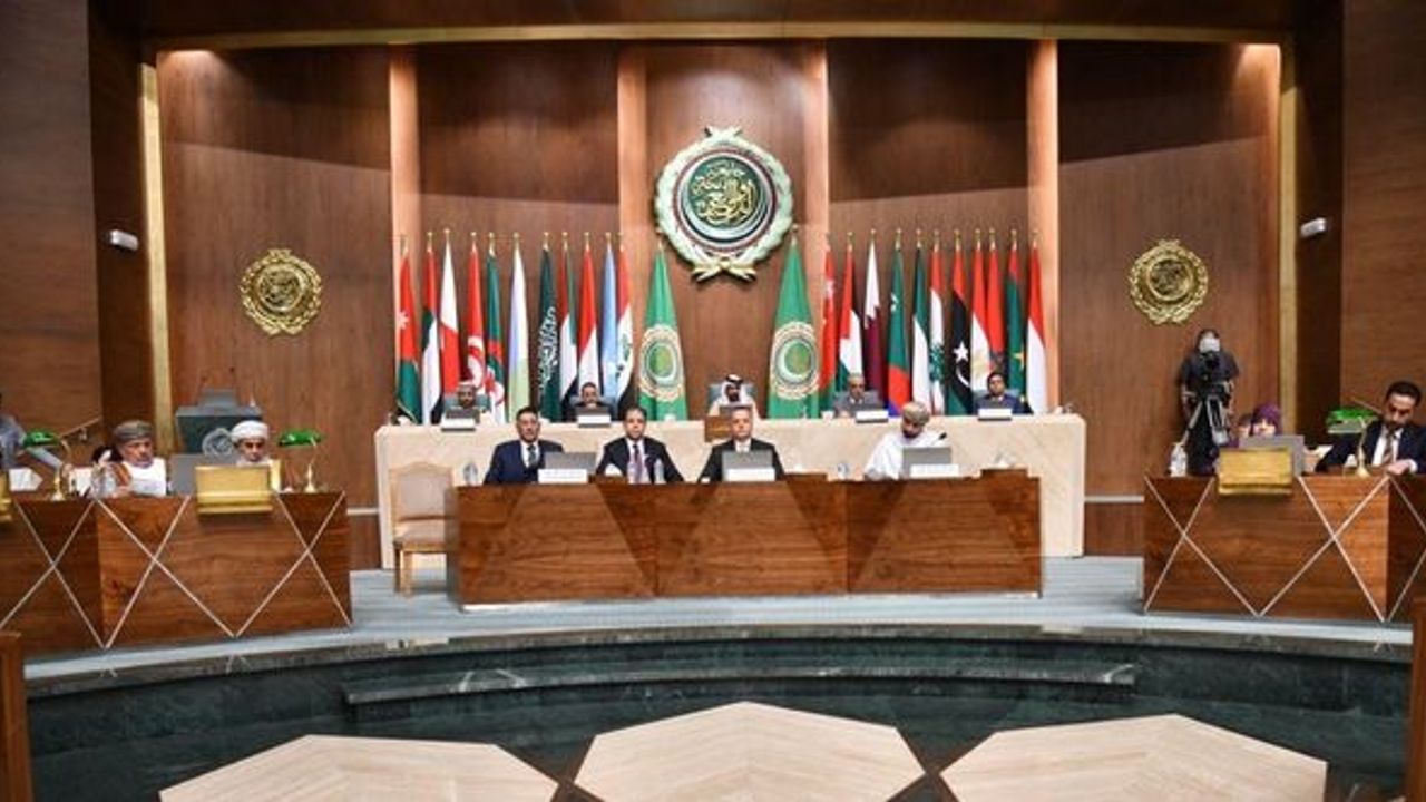 Arap Parlamentosu'ndan İsrail'in Irak'a saldırı tehdidine kınama