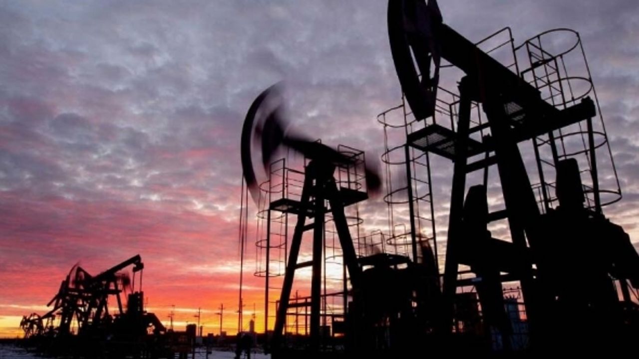 Brent petrolün varil fiyatı 70,98 dolar