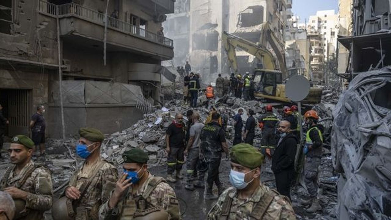 İsrail ordusu, Beyrut'un güneyine 2 şiddetli hava saldırısı düzenledi