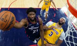 76ers sahasında Lakers'a 44 sayı fark attı