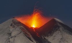 Etna Yanardağı'nda volkanik hareketlilik devam ediyor