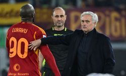 Roma 1 puanı 9 kişiyle aldı