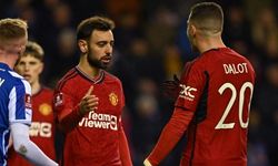 Manchester United 2 golle turladı