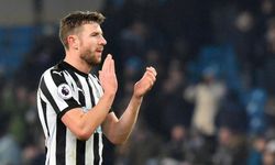 Newcastle penaltılarla turladı