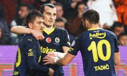 Fenerbahçe zorlu Antalya deplasmanından lider döndü