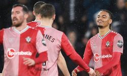 Southampton beşinci turda