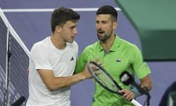 Djokovic "şanslı kaybeden" Nardi'ye elendi