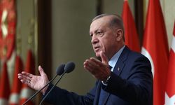 Erdoğan: Batılı yöneticilerin takındığı ikiyüzlü politikaları ibretle takip ediyoruz