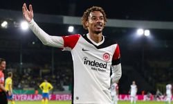 Eintracht Frankfurt fark atarak turladı