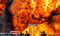 İran'da bir petrol tesisinde patlama