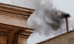 Vatikan'da papa yine seçilemedi