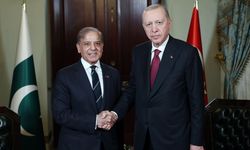 Erdoğan, Pakistan Başbakanı Şahbaz Şerif'i kabul etti