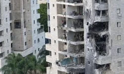 İran, Tel Aviv ve Hayfa'ya "birleşik füze ve kamikaze İHA" saldırısı başlattığını duyurdu