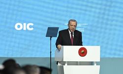 Erdoğan: Farklılıkları bir yana koyup kenetlenmek boynumuzun borcudur