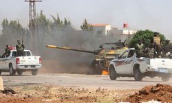 Suriye güvenlik güçleri Süveyda'ya girmeye başladı