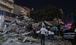 Sındırgı Kaymakamı: Şu an birkaç noktada yıkım var