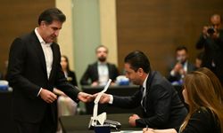 IKBY Başkanı Barzani Irak Meclis seçimleri için oyunu Erbil'de kullandı