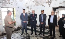 Bakan Maruf ve Muavin Konsolos Kapucu'dan Şeyh Muhammed Horasani türbeliğine ziyaret