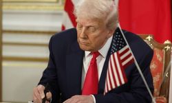 Trump'tan, yaptırıma tabi tüm Venezuela kaynaklı petrol tankerlerinin bloke edilmesi talimatı