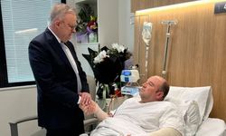 Avustralya Başbakanı Albanese, Suriyeli Ahmed'i tedavi gördüğü hastanede ziyaret etti