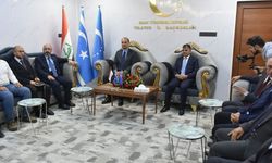 İran'dan seyir ve balistik füze denemesi