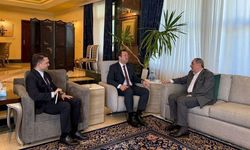 Başkonsolos Topçu, Hoşyar Zebari ile görüştü