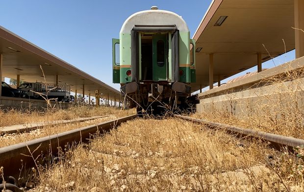 Kerkük’ün kalbi 2003’ten beri suskun: Tren istasyonu kaderine terk edildi