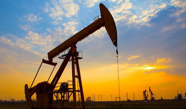 Brent petrolün varili 70,86 dolar