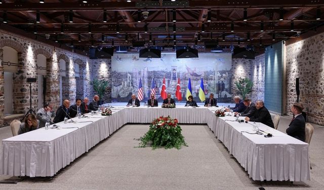 İstanbul'da düzenlenen Türkiye-ABD-Ukrayna Üçlü Toplantısı sona erdi