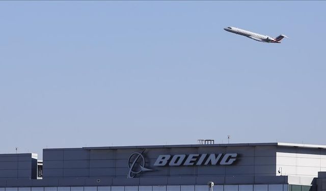 Katar ile Boeing arasında 160 uçak alımı için 200 milyar dolarlık anlaşma imzalandı