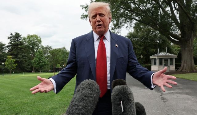 Trump, karşılıklı tarifelerin yürürlüğe girdiğini duyurdu