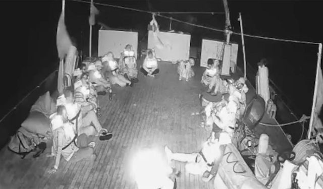 İsrail Sumud Filosu’na rotayı değiştirme çağrısı yaptı