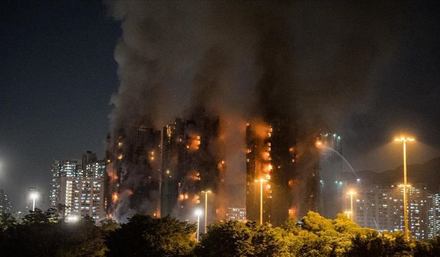 Hong Kong'da bir sitede çıkan yangında 36 kişi öldü, 29 kişi yaralandı