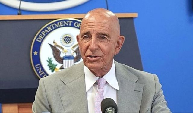 Tom Barrack, Esed rejiminin devrilmesinin birinci yılında Suriyelileri kutladı