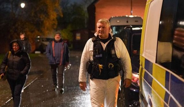 İngiltere’de 200’den fazla ev tahliye edildi