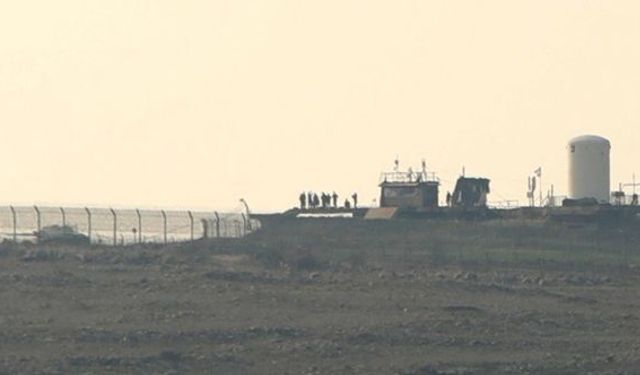 İsrail ordusu Kuneytra’da "Tel el-Ahmer eş-Şarki" bölgesini hedef aldı